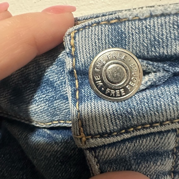 Free People Curvy High Waist Button Fly Denim Shorts 27 - Picture 4 of 8